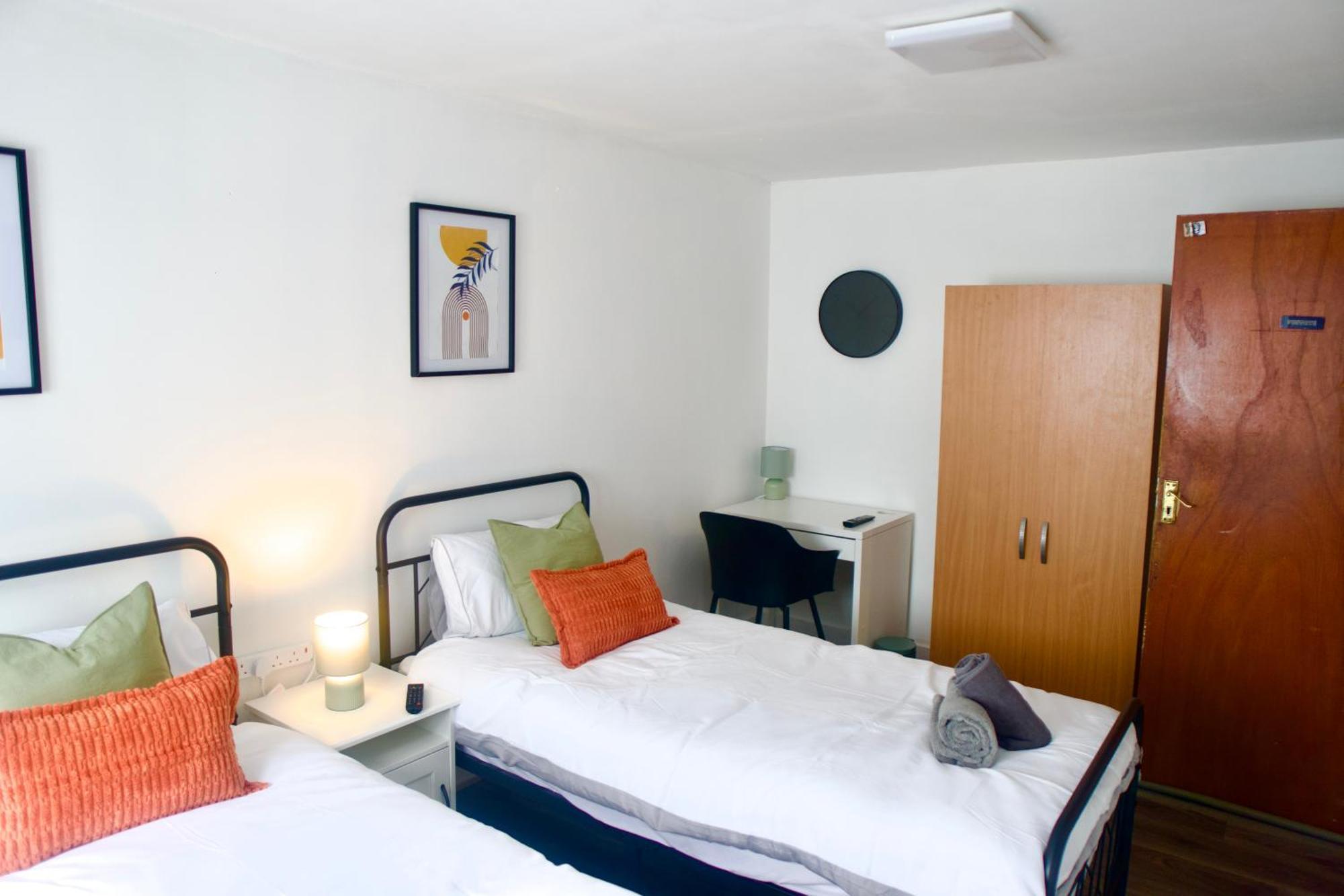 Modern 2 Bed Apartment, 8min To Stratford Station, Sleeps 6 * Londres